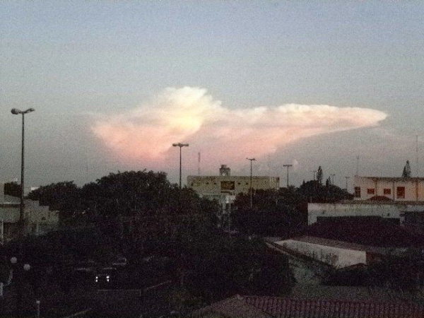 Formao de nuvem cumulus nimbus