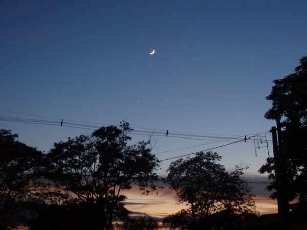 Lua e Vnus ao amanhecer em Barbosa Ferraz