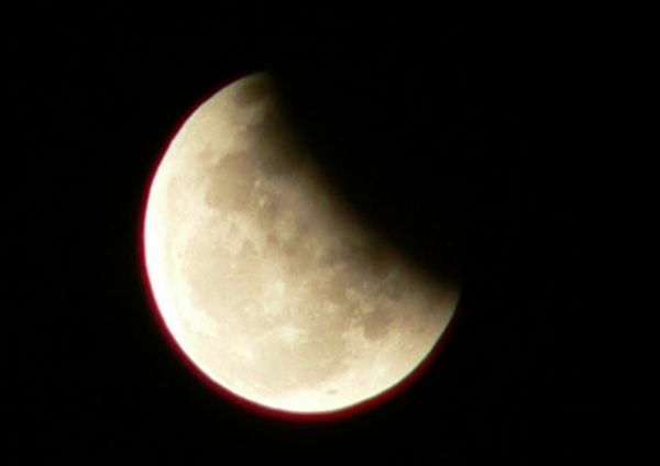 Eclipse Lunar Parcial - Camb/PR