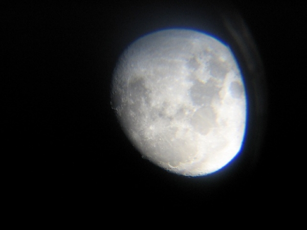 Lua Crescente no telescópio Basicão
