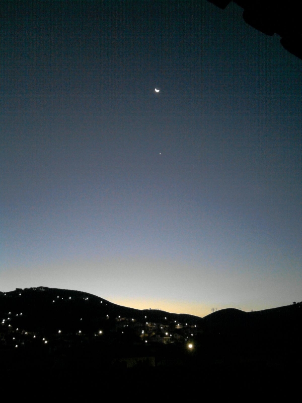 Lua e Vênus sobre o ceu de Juiz de Fora, MG