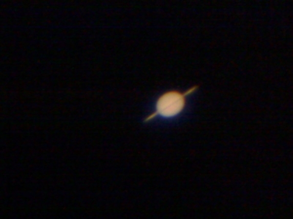 Saturno fotografado com celular