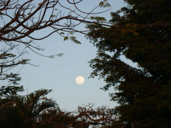 Lua cheia em Guapé