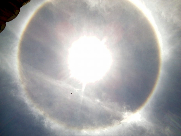 Fenômeno em torno do Sol- Milhã- Ceará