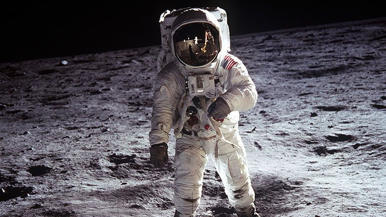 Neil Armstrong, o primeiro ser humano a pisar na Lua.