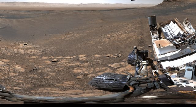 Mosaico feito a partir de mais de mil imagens registradas pelo jipe-rob Curiosity, em novembro de 2019. A imagem final tem mais de 1.8 bilho de pixels.