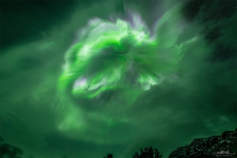Aurora boreal fotografada na Noruega, na noite de 3 de novembro de 2021. Crdito: Markus Varik<BR>