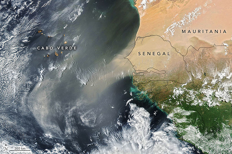 Tempestade de Areia no Mali e Mauritnia em 4 de junho de 2021 sopra partculas sobre o Oceano Atlntico em direo ao Caribe.<BR>